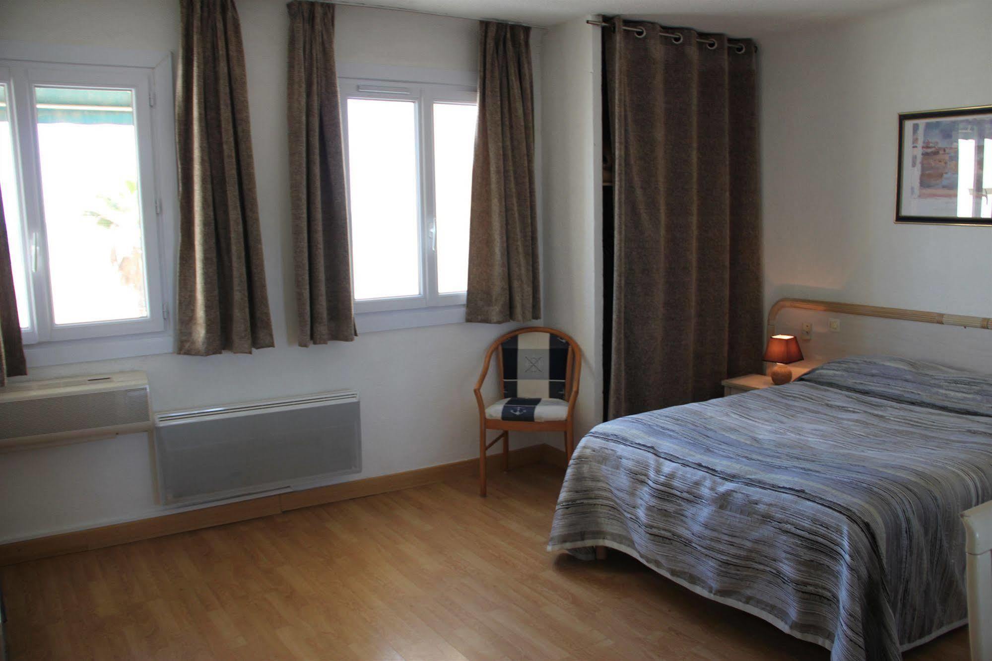 Hotel Saint Georges, Face à la mer Canet-en-Roussillon Eksteriør bilde